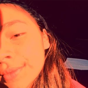 Meet your Posher, Angie